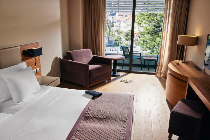 Standart Kara Tarafı