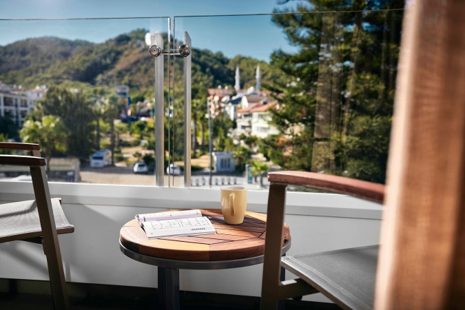 Standart Kara Tarafı